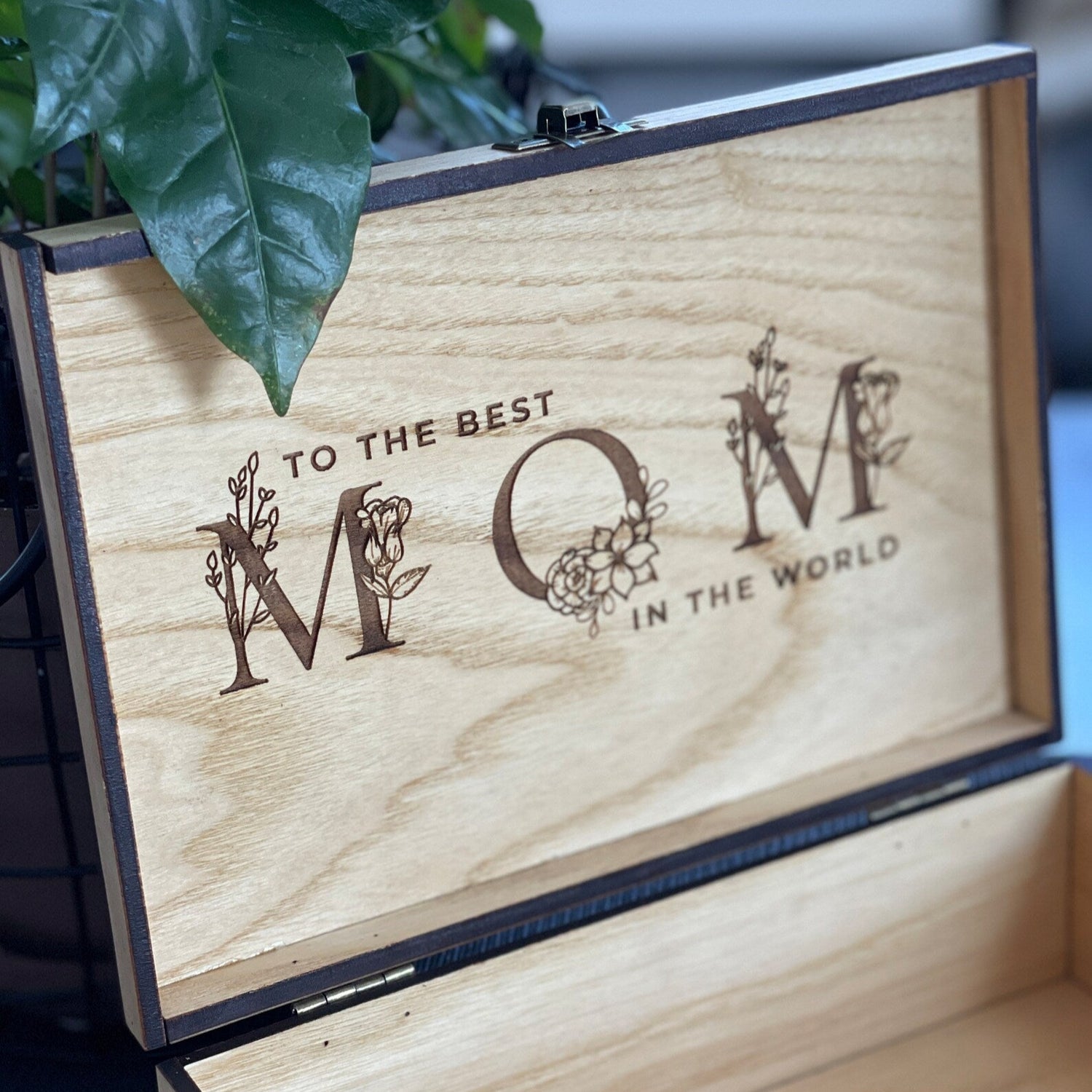 Wooden box with 'To the best mom in the world' engraving